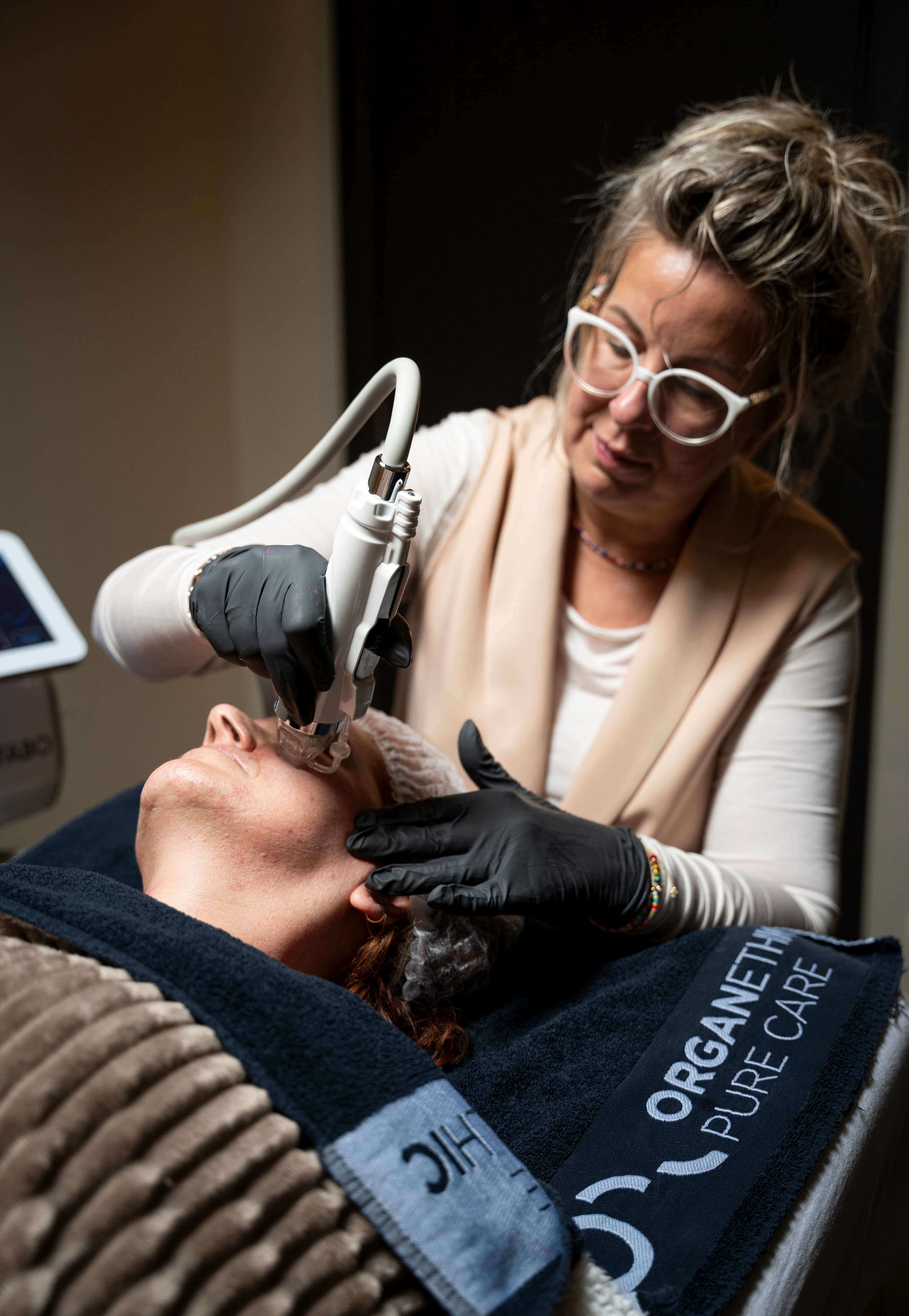 Gelaatsbehandeling met Organethic